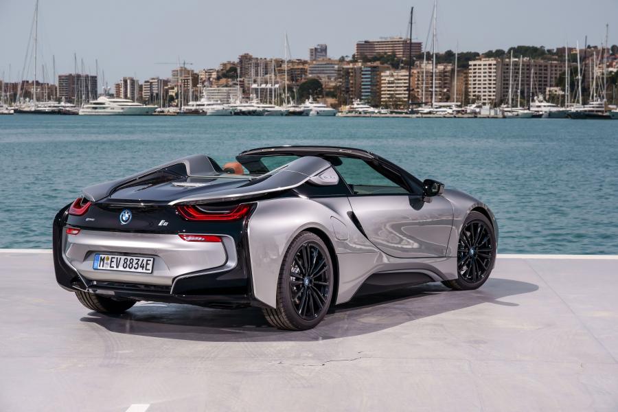  BMW i8 Roadster (I15) 2018 года  (WW) (фото 111 из 198)